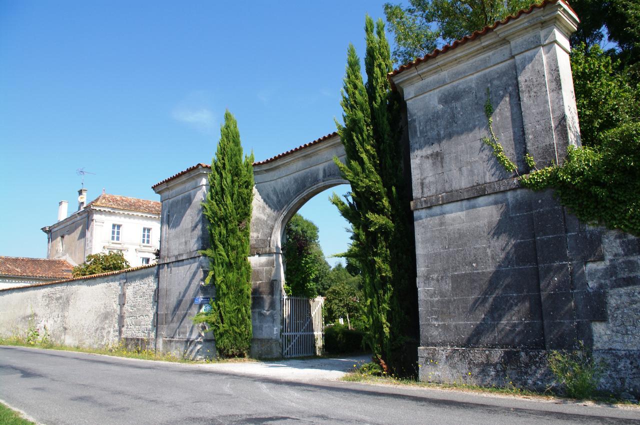 Lachaise Domaine De Pladuc Bed & Breakfast エクステリア 写真